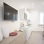 Cinque Terre Bridge Apartment