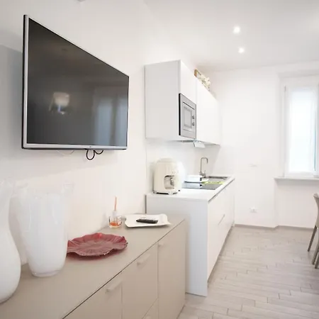 Cinque Terre Bridge Apartment