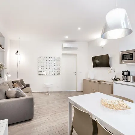 Cinque Terre Bridge Apartment