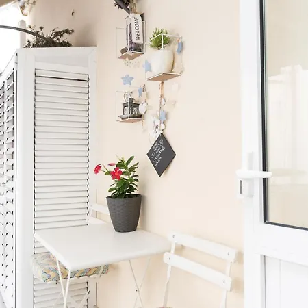 Cinque Terre Bridge Apartment La Spezia